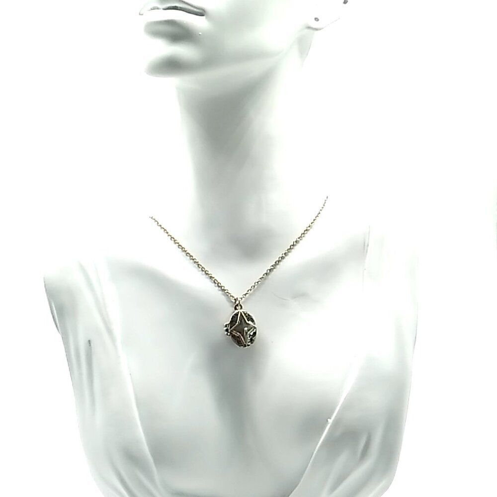 Oval Silver-tone Locket Pendant Necklace Lightweight